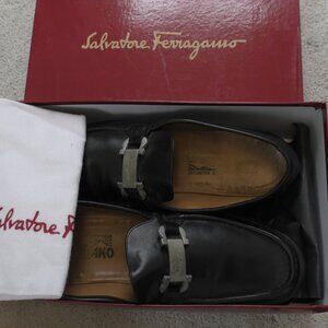 Salvatore Ferragamo Vintage Black Leather Slip On Loafers w/Buckle Mens 10